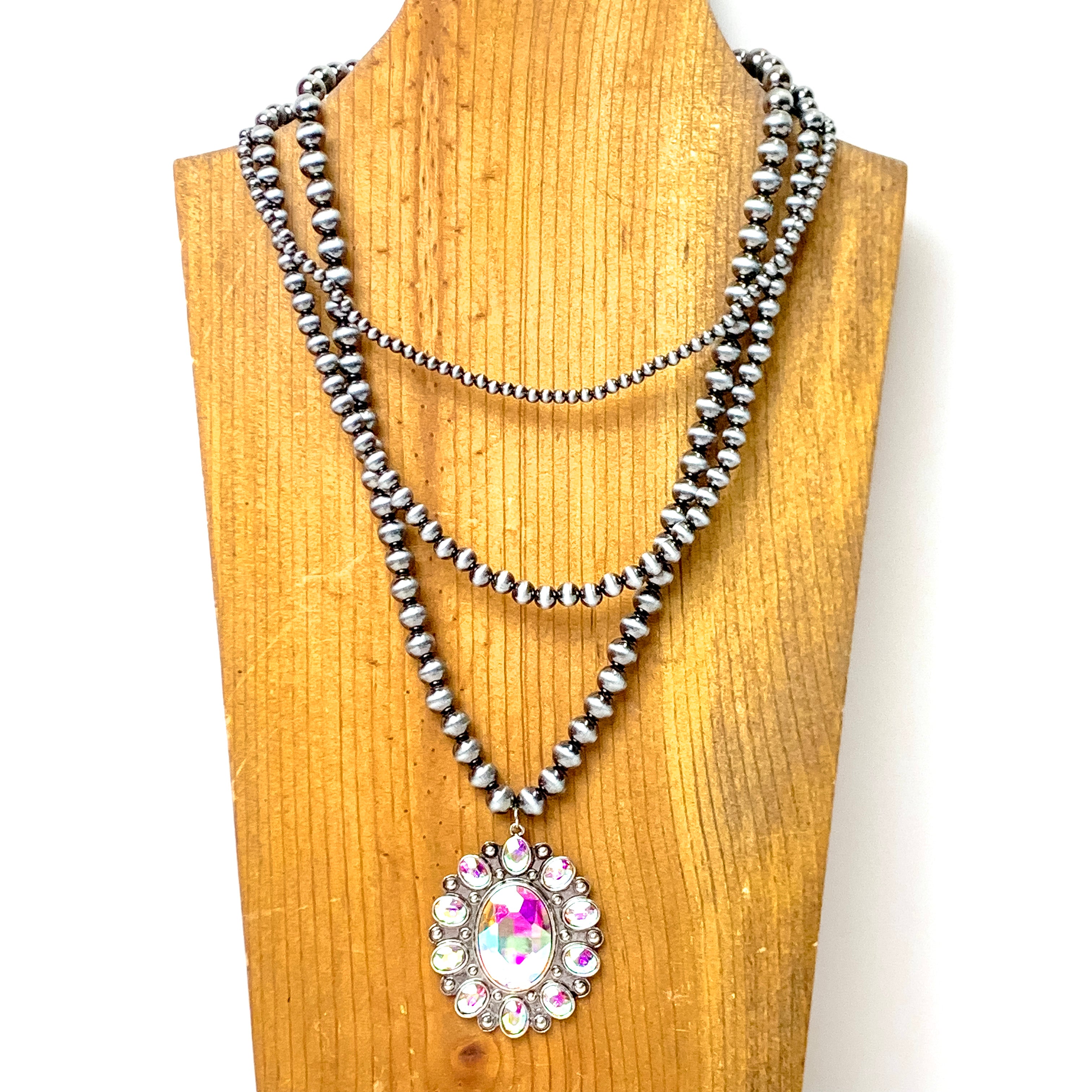 Southwest Splendor Faux Navajo Pearl Necklace in Silver Tone - Giddy Up Glamour Boutique