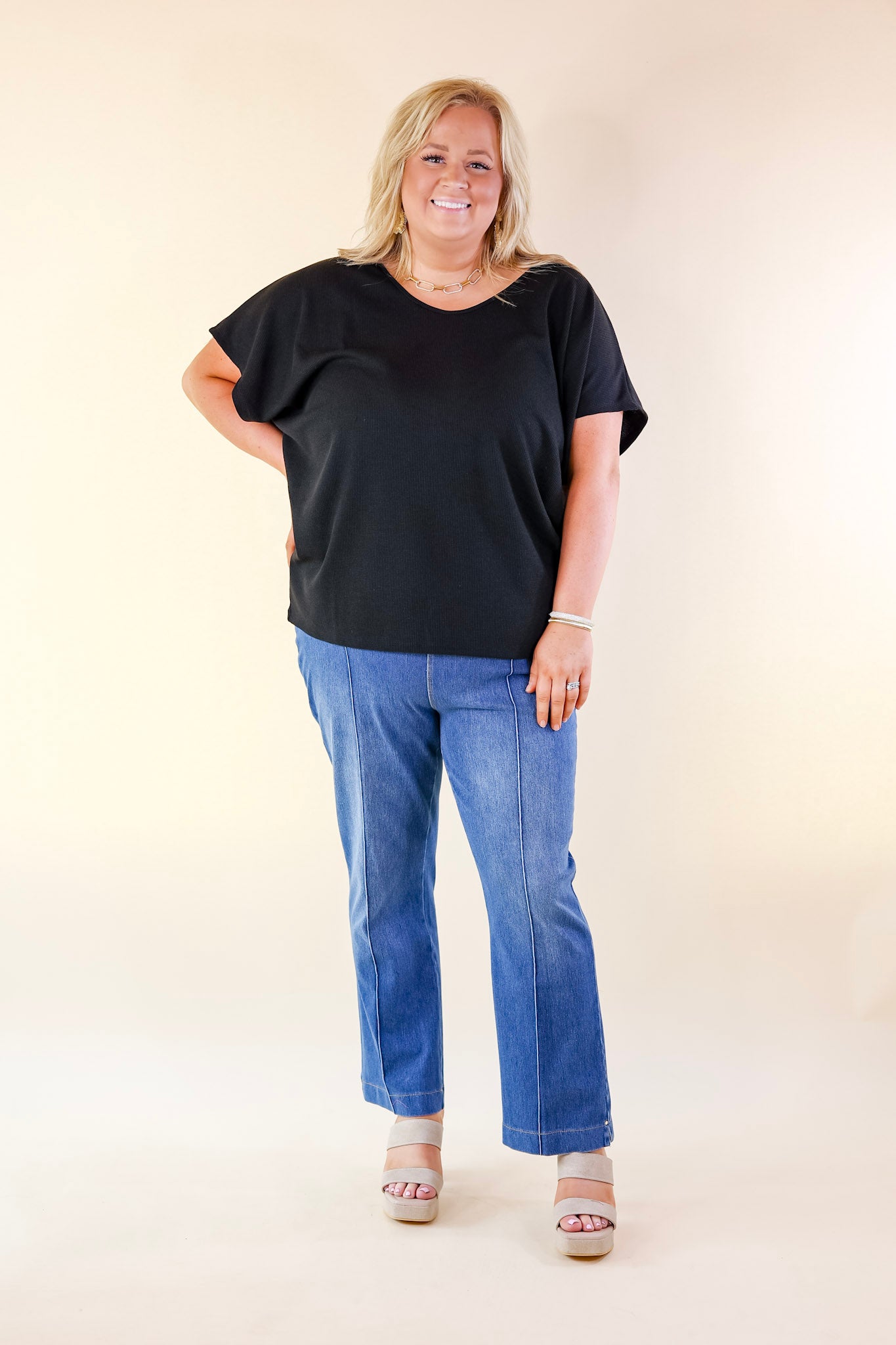 Lyssé | Elle Ankle Flare Denim Trousers in Mid Wash - Giddy Up Glamour Boutique