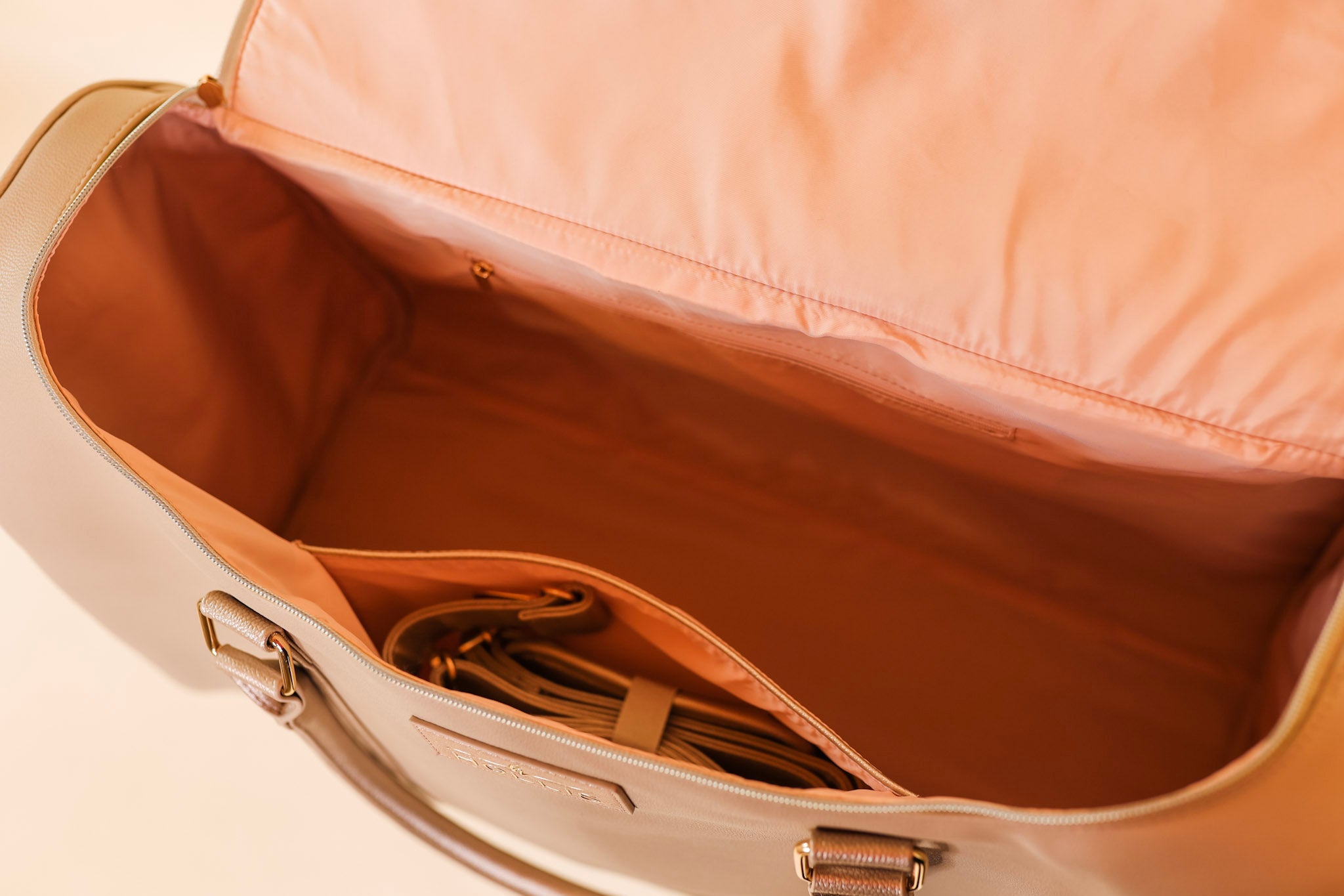 Hollis | Lux Weekender Bag in Nude - Giddy Up Glamour Boutique