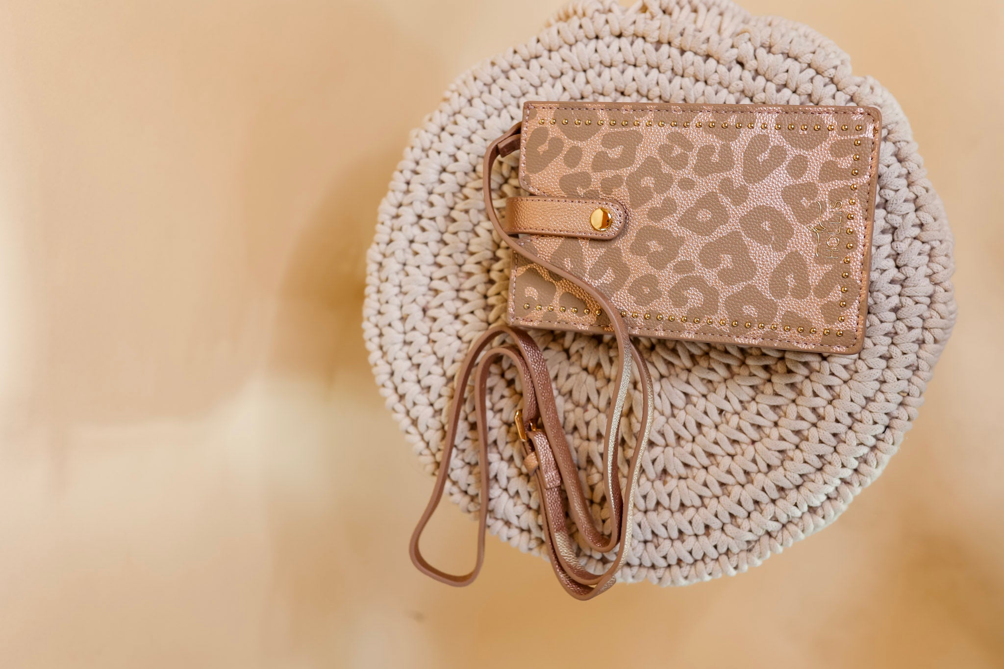 Hollis | Call You Later Crossbody Purse in Leopard - Giddy Up Glamour Boutique