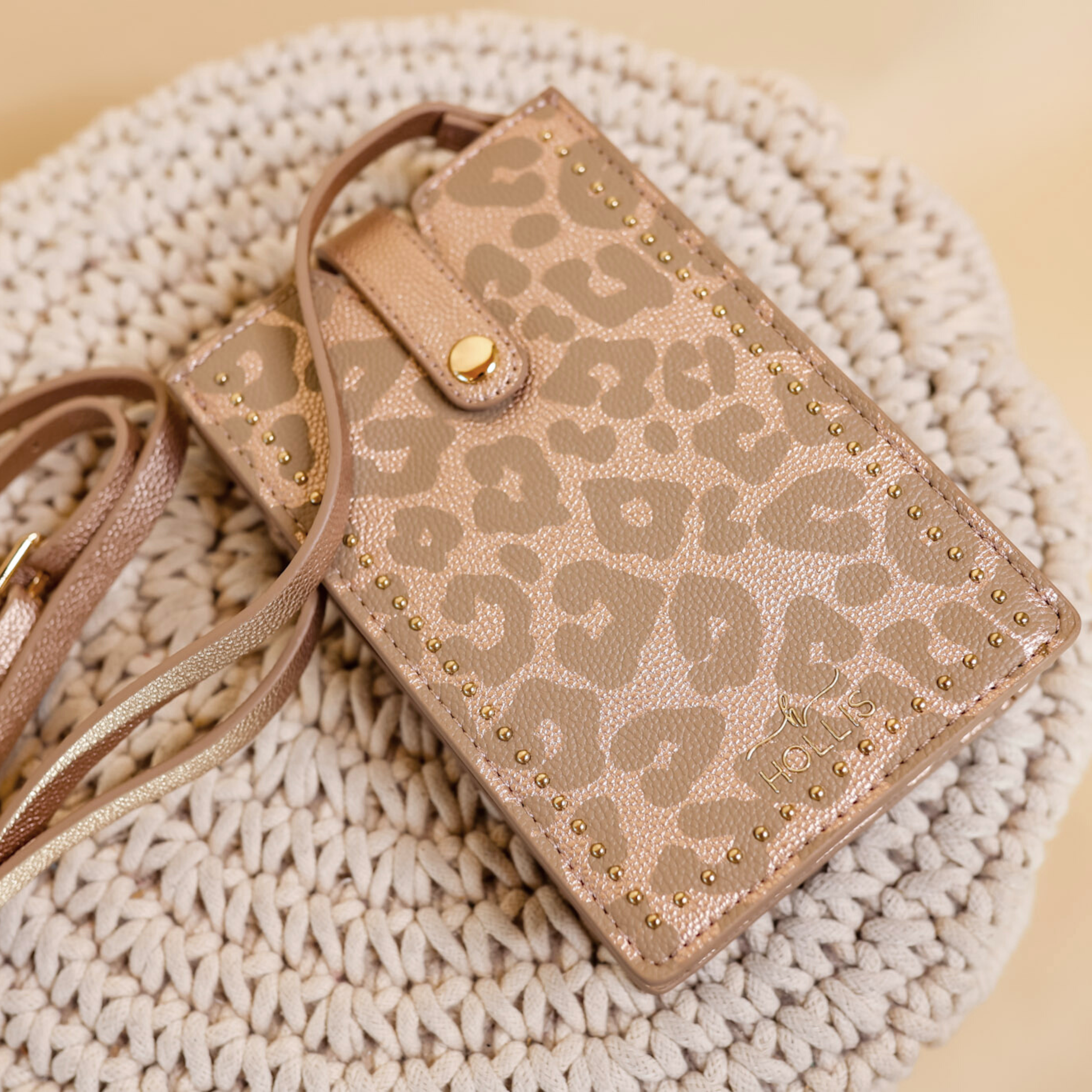 Hollis | Call You Later Crossbody Purse in Leopard - Giddy Up Glamour Boutique