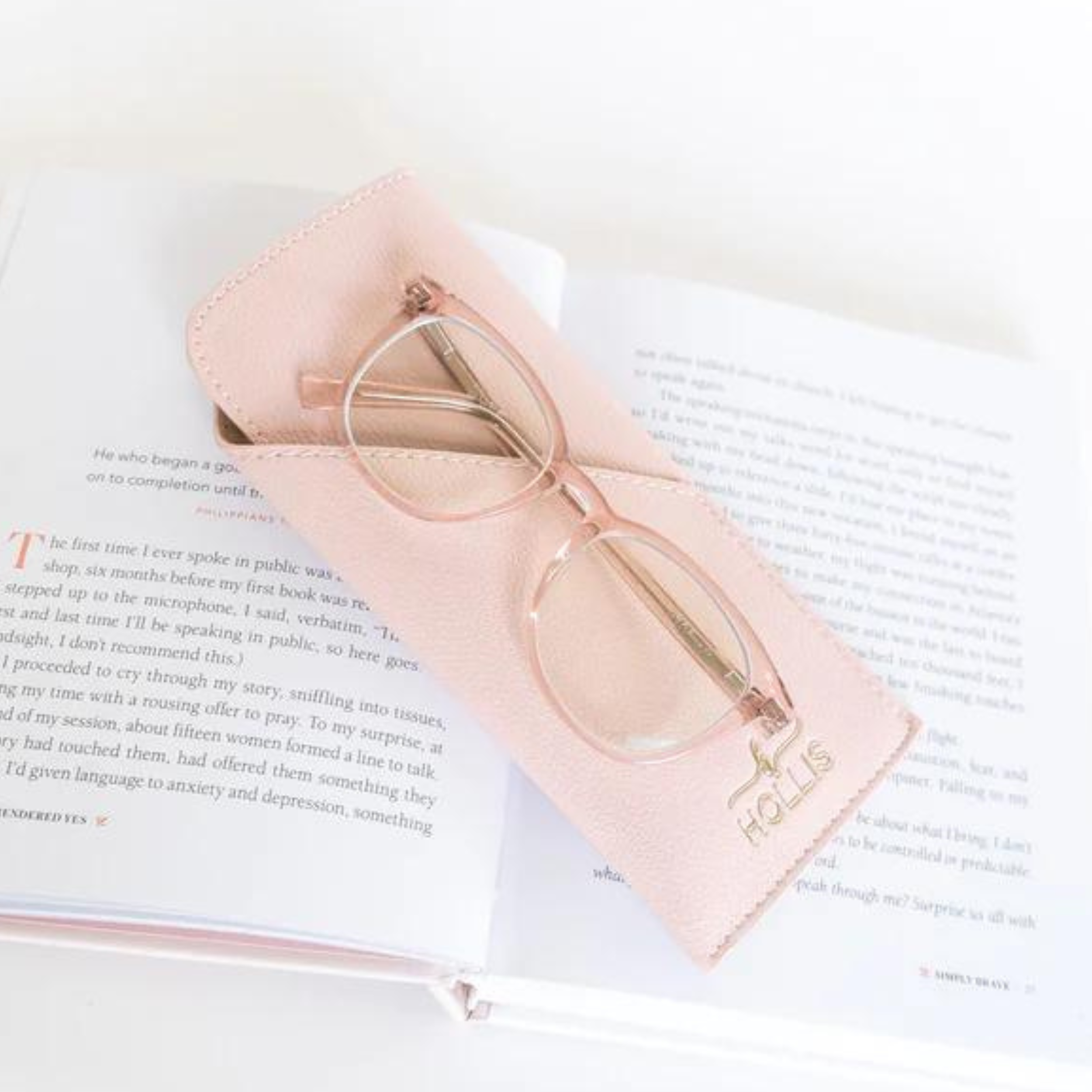 Hollis | Eyeglass Sleeve in Blush - Giddy Up Glamour Boutique