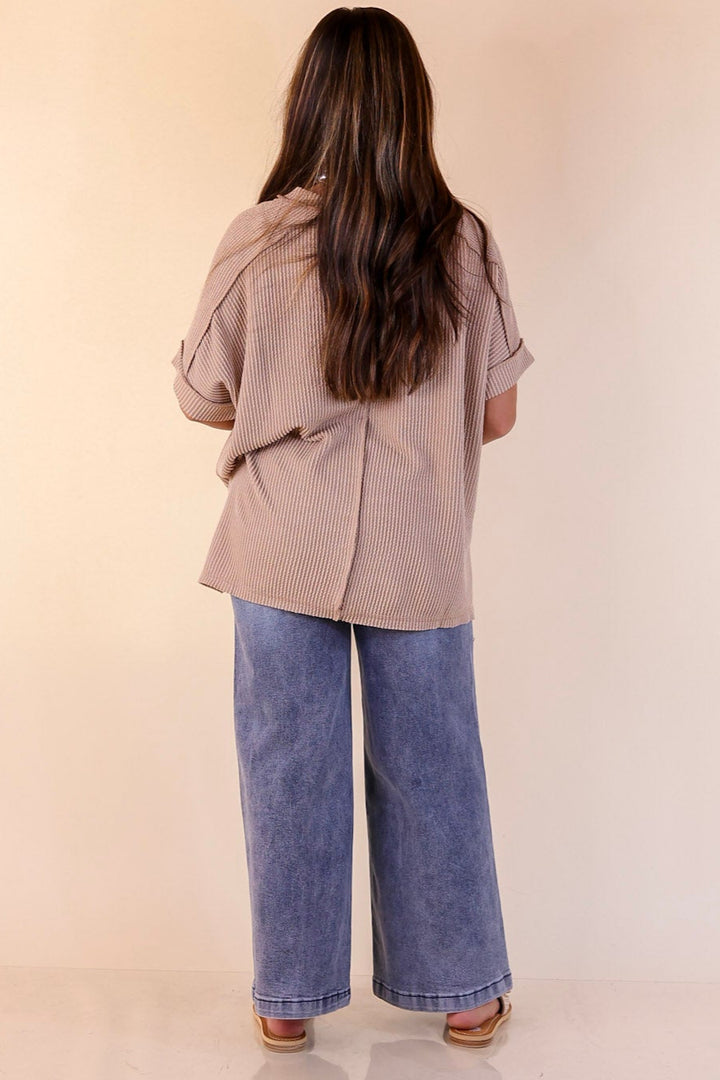 Daily Perfection Scoop Neck Short Sleeve Ribbed Top in Mocha Brown