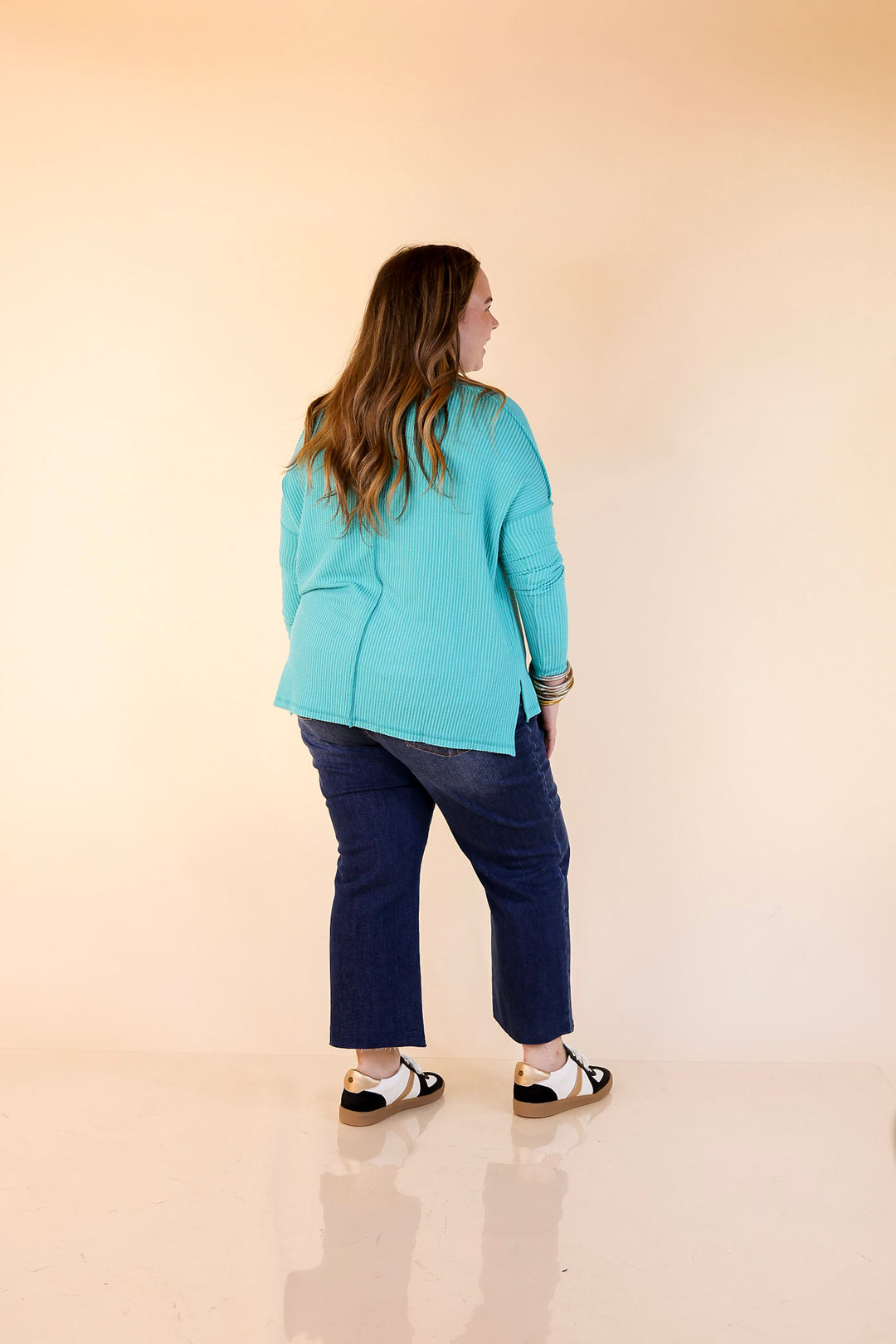 Daily Perfection V-Neck Long Sleeve Ribbed Top in Turquoise Blue