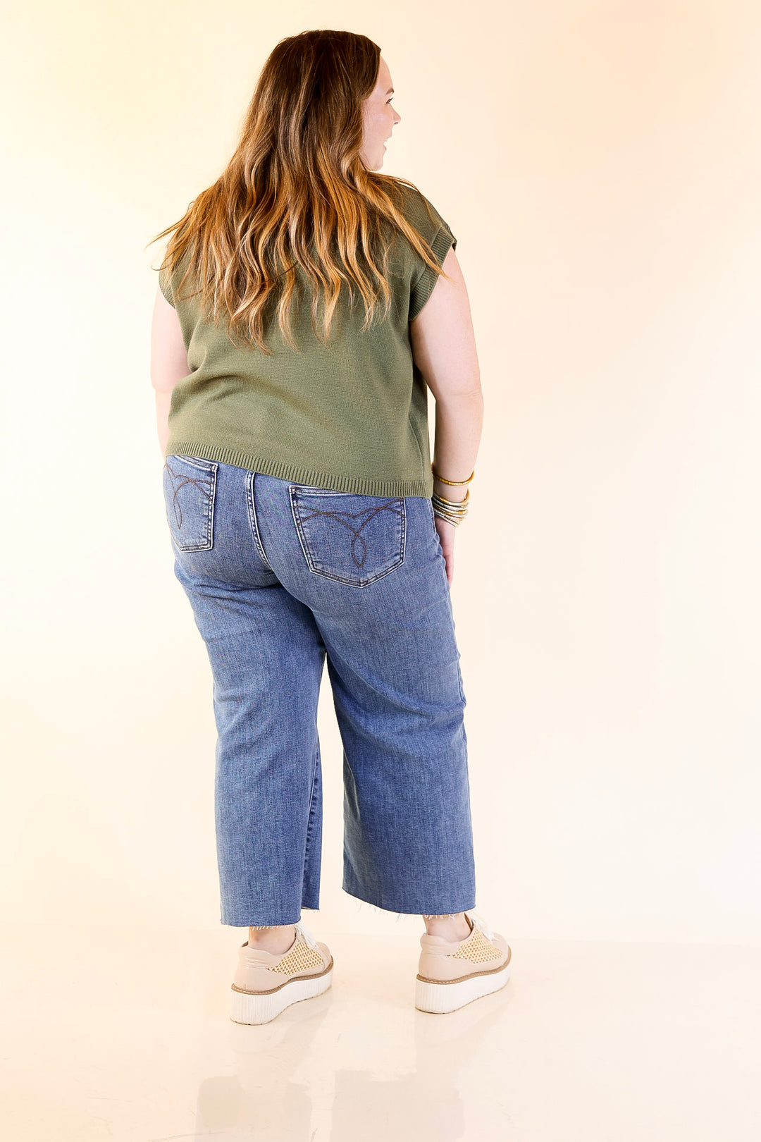 Effortlessly Yours Short Sleeve Crew Neck Sweater in Light Olive Green