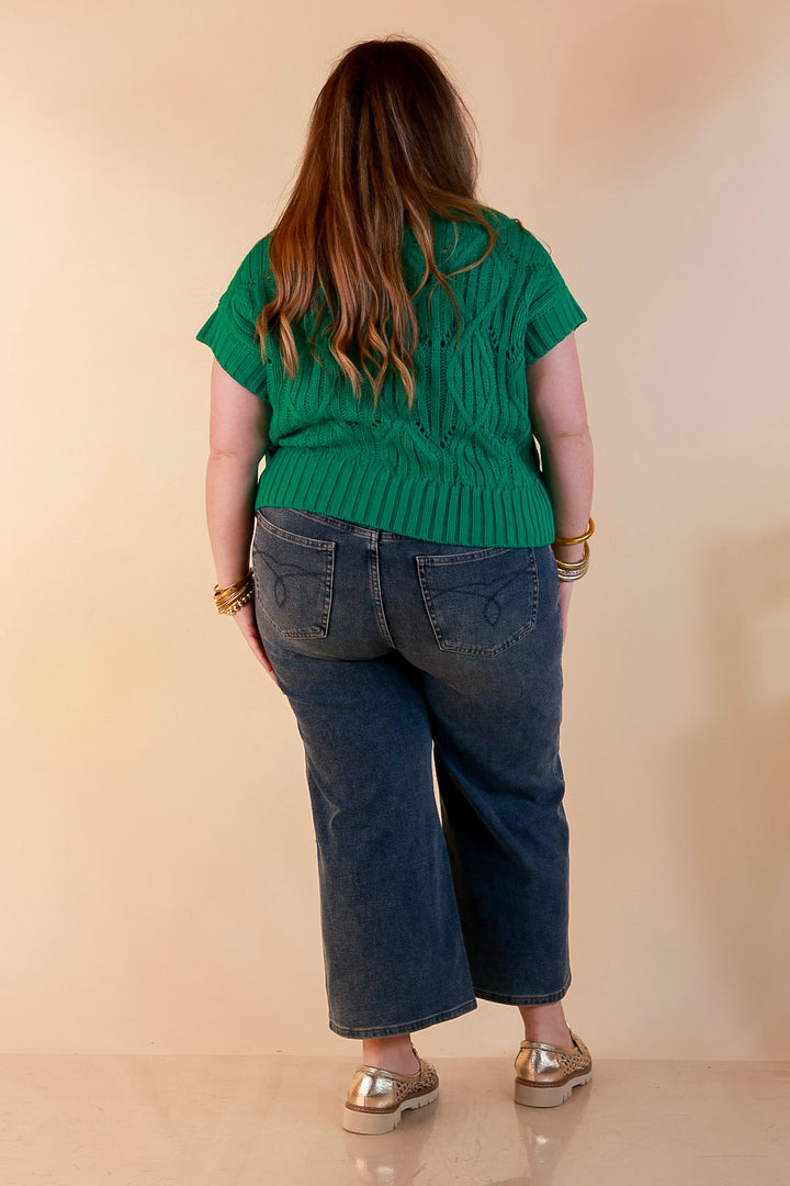 Knit to Last Cable Knit Short Sleeve Sweater Top in Kelly Green