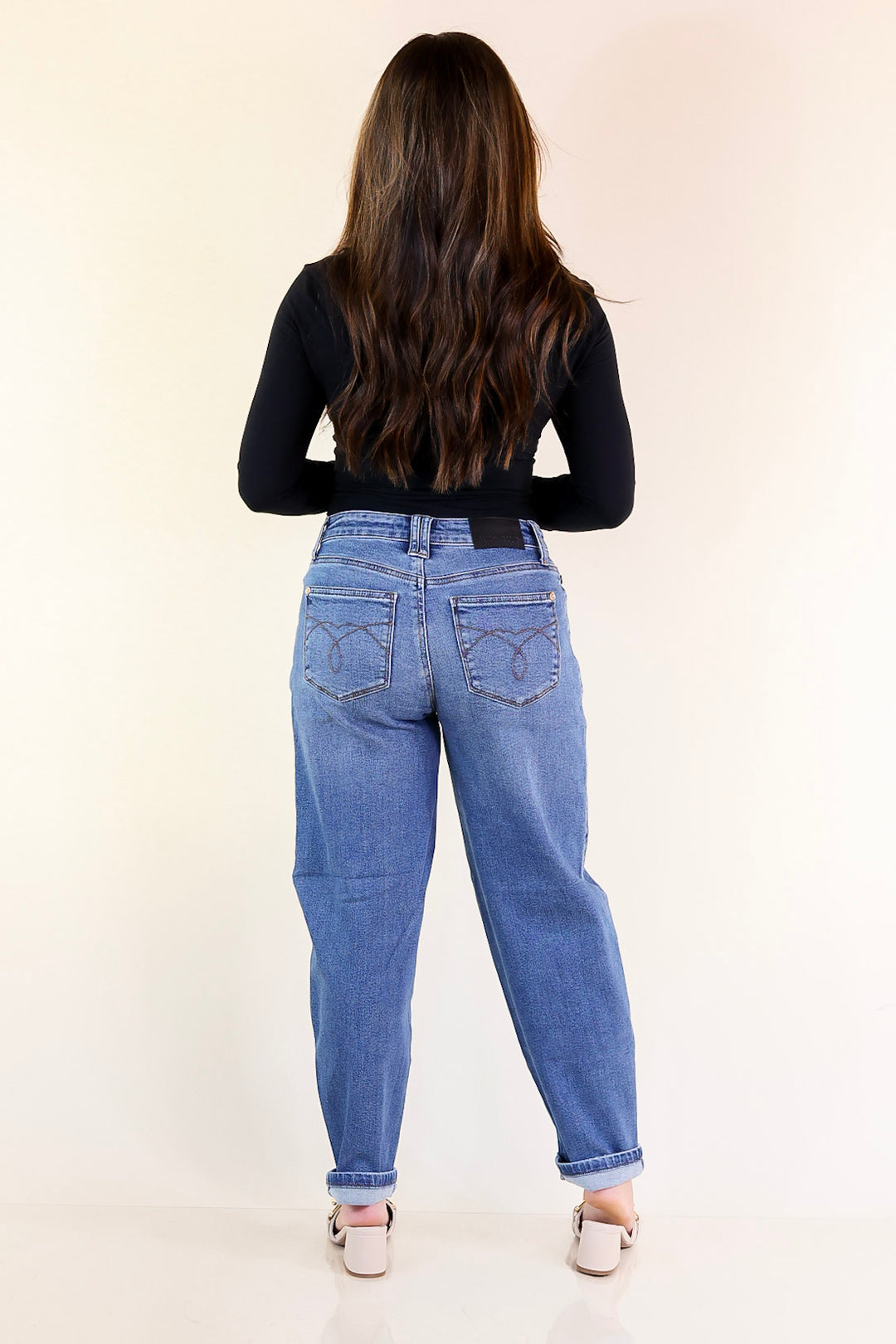 Judy Blue | Feeling Posh Soft Barrel Denim Jean in Dark Wash
