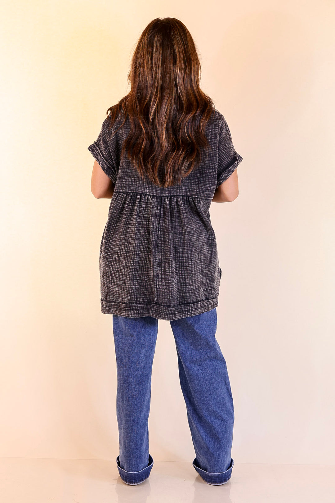 Simple Statement Quarter Button Up Short Drop Sleeve Shirt in Black