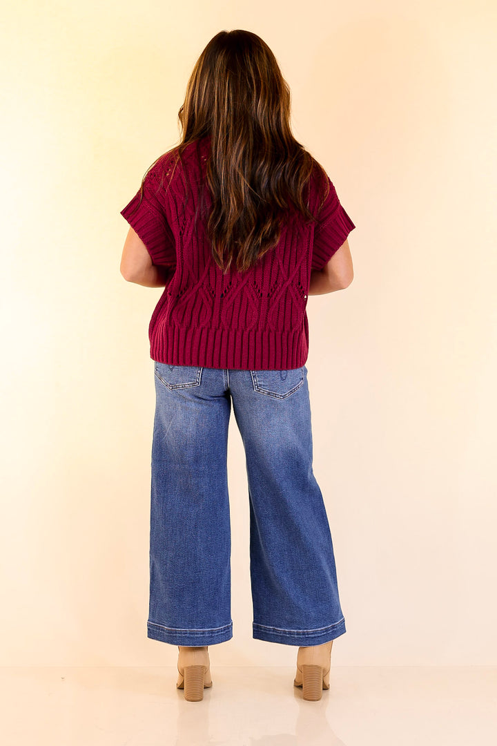 Knit to Last Cable Knit Short Sleeve Sweater Top in Maroon