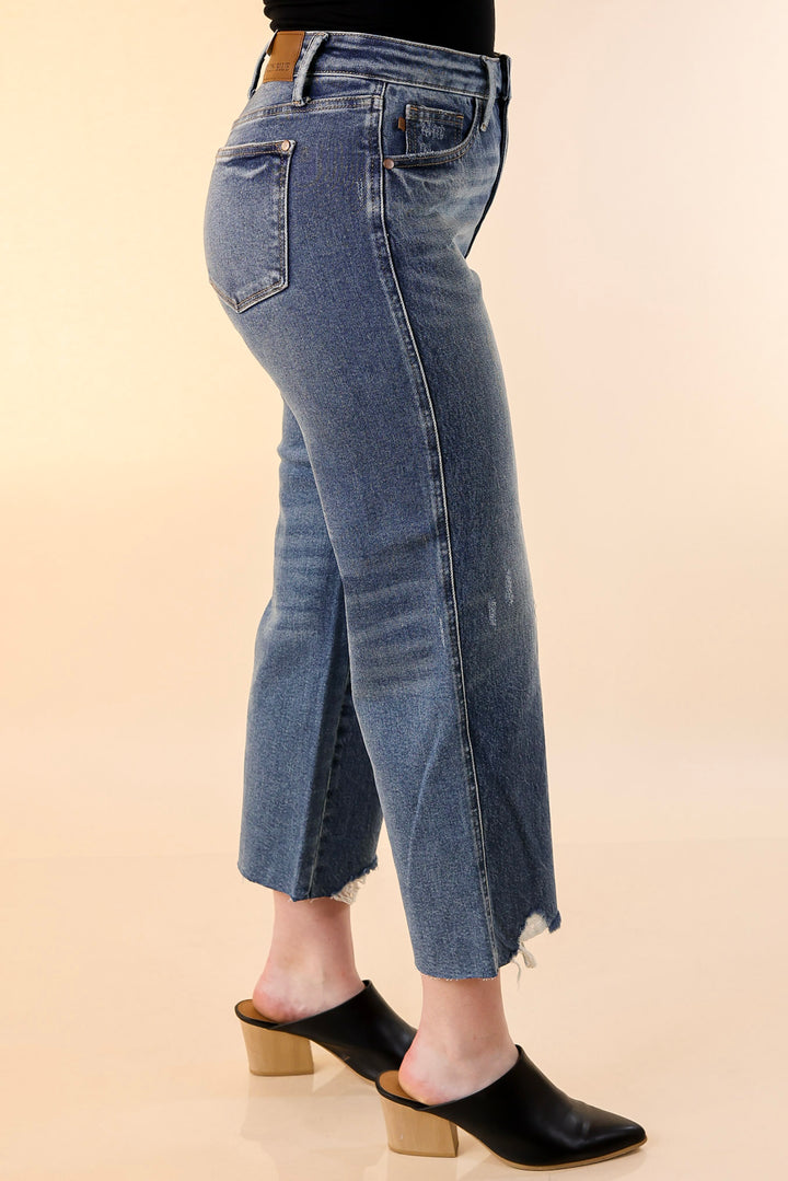 Judy Blue | In the Details Rigid Magic Cropped Wide Leg Jeans in Medium Vintage Wash