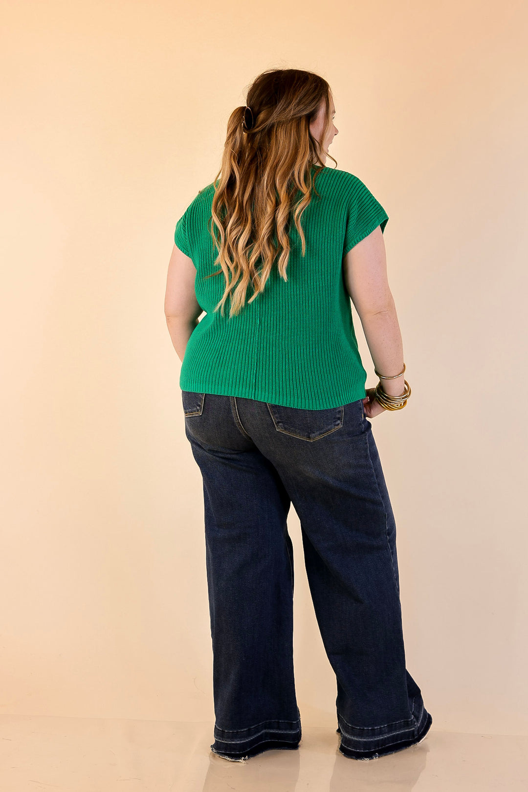 Repeat Ready Cap Sleeve Sweater with Front Pocket in Kelly Green