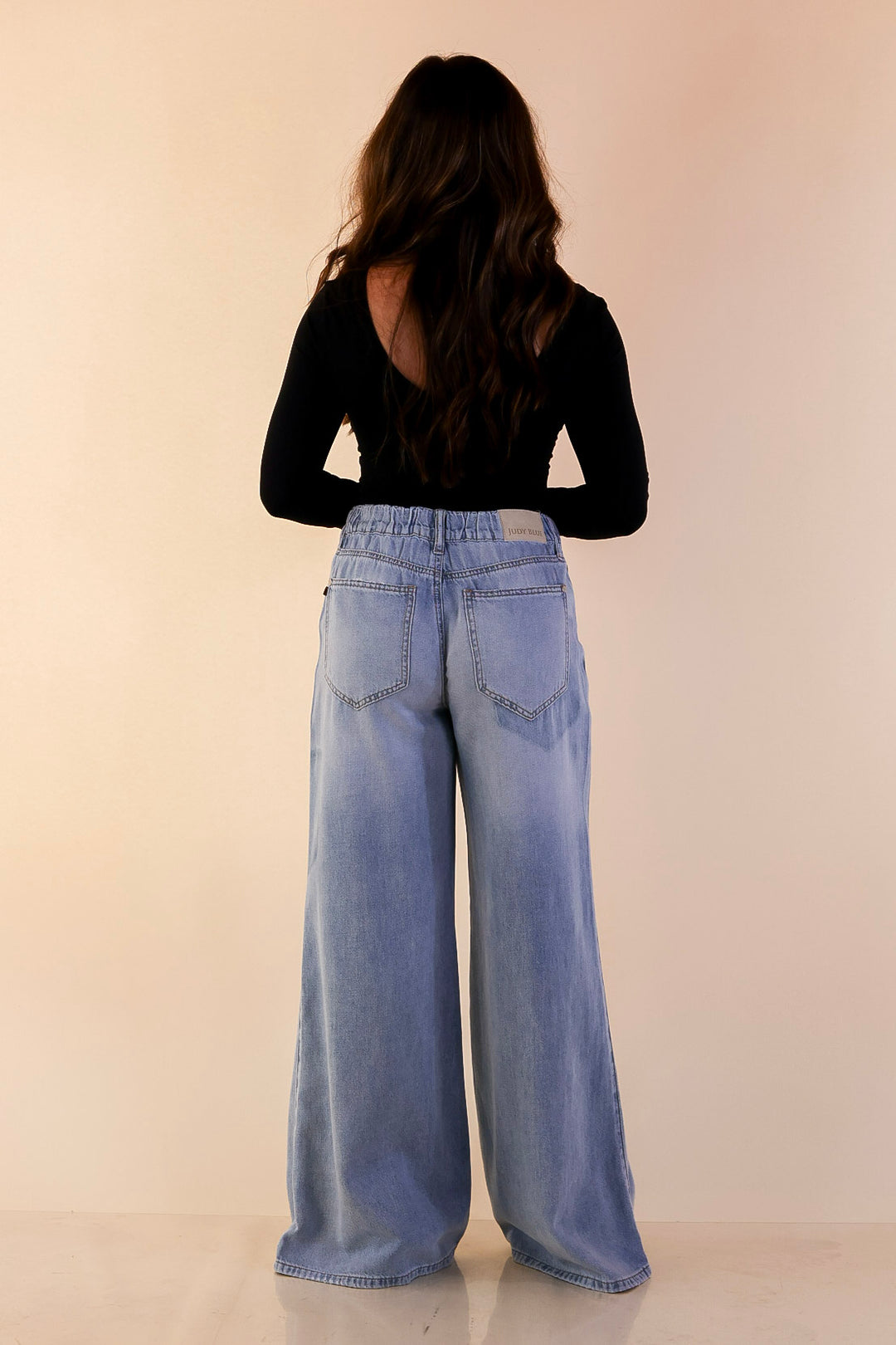 Judy Blue | Smooth Moves Wide Leg Palazzo Featherweight Elastic Waistband Jeans in Light Wash