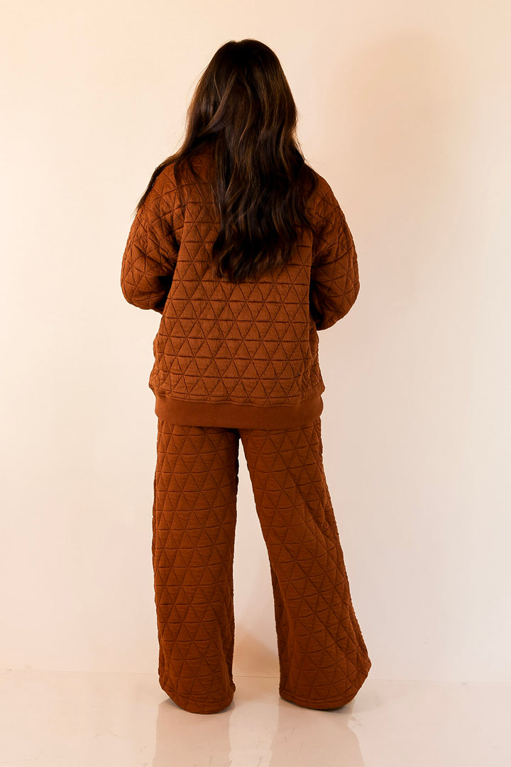 Everyday Elevated Quilted Half Zip Pullover Top in Rust Brown