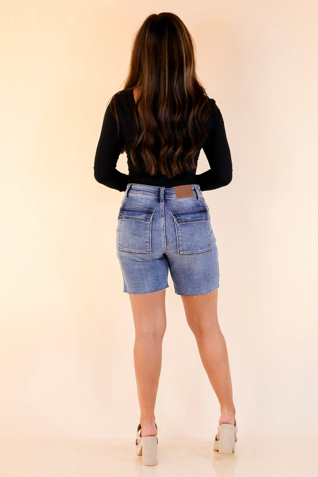 Judy Blue | Pocket Sweetie Denim Bermuda Shorts with Back Flap Pockets in Medium Wash