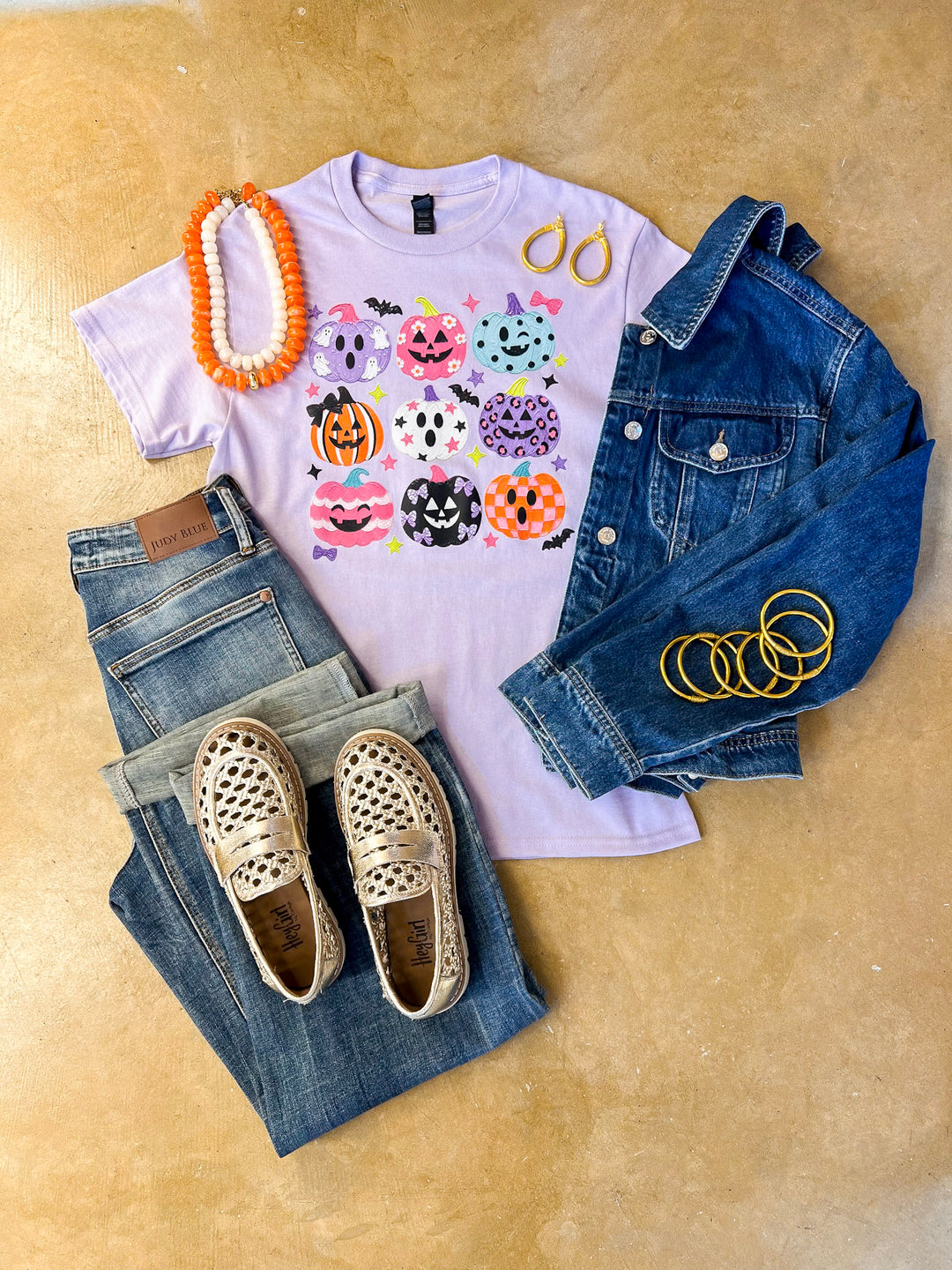 The Pumpkin Club Colorful Jack-O’-Lantern Halloween Graphic Tee in Lavender Purple