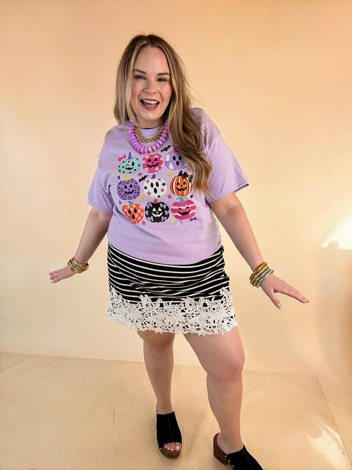 The Pumpkin Club Colorful Jack-O’-Lantern Halloween Graphic Tee in Lavender Purple