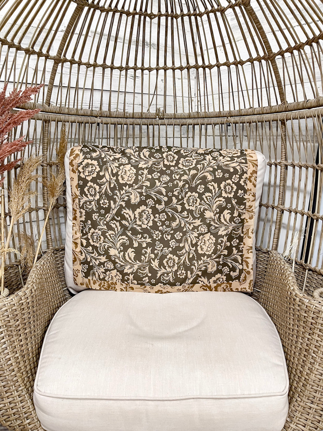 XOXO Art & Co | Saddle Flowers Shorty Wild Rag