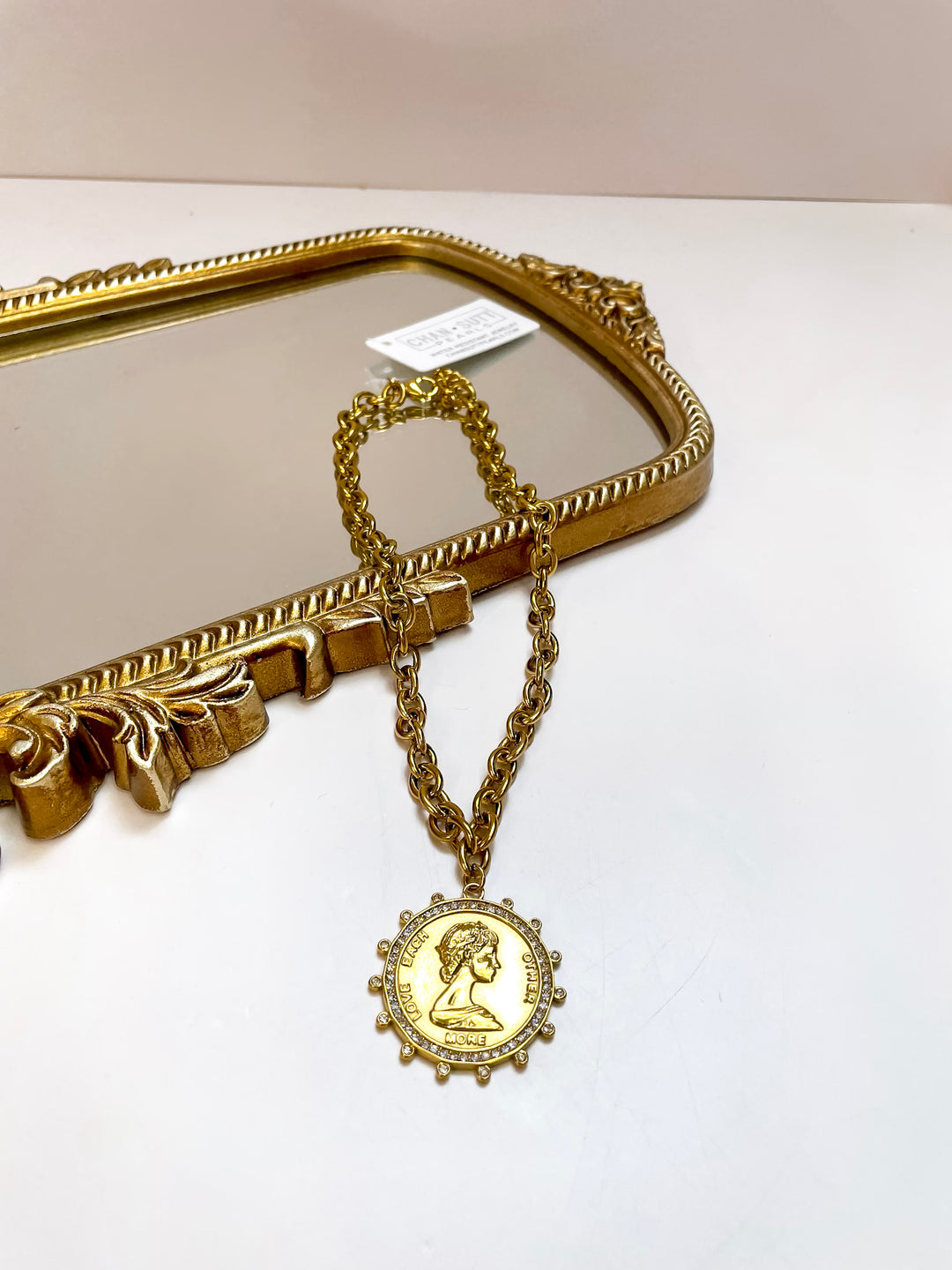 CHANSUTT PEARLS | Coin Short Chain Necklace in Gold
