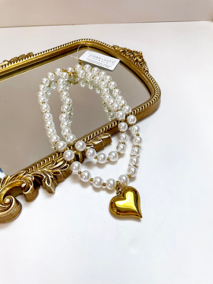 CHANSUTT PEARLS | Wrap Around Pearl Heart Necklace in Gold