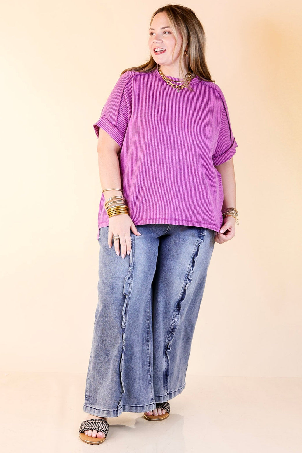 Daily Perfection Scoop Neck Short Sleeve Ribbed Top in Purple