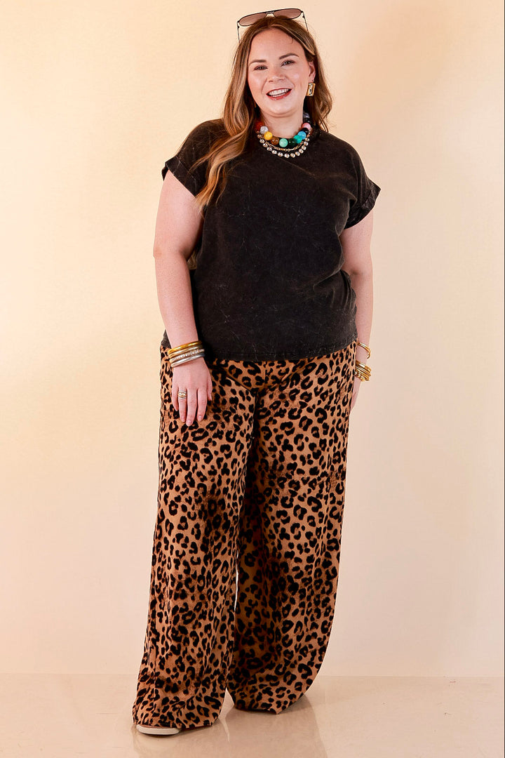 Chic Made Easy Short Sleeve Shirt in Ash Black