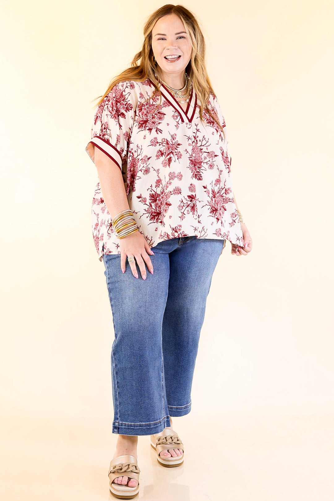 Chic Rewind V Neck Placket Floral French Toile Short Sleeve Top in Maroon and Ivory