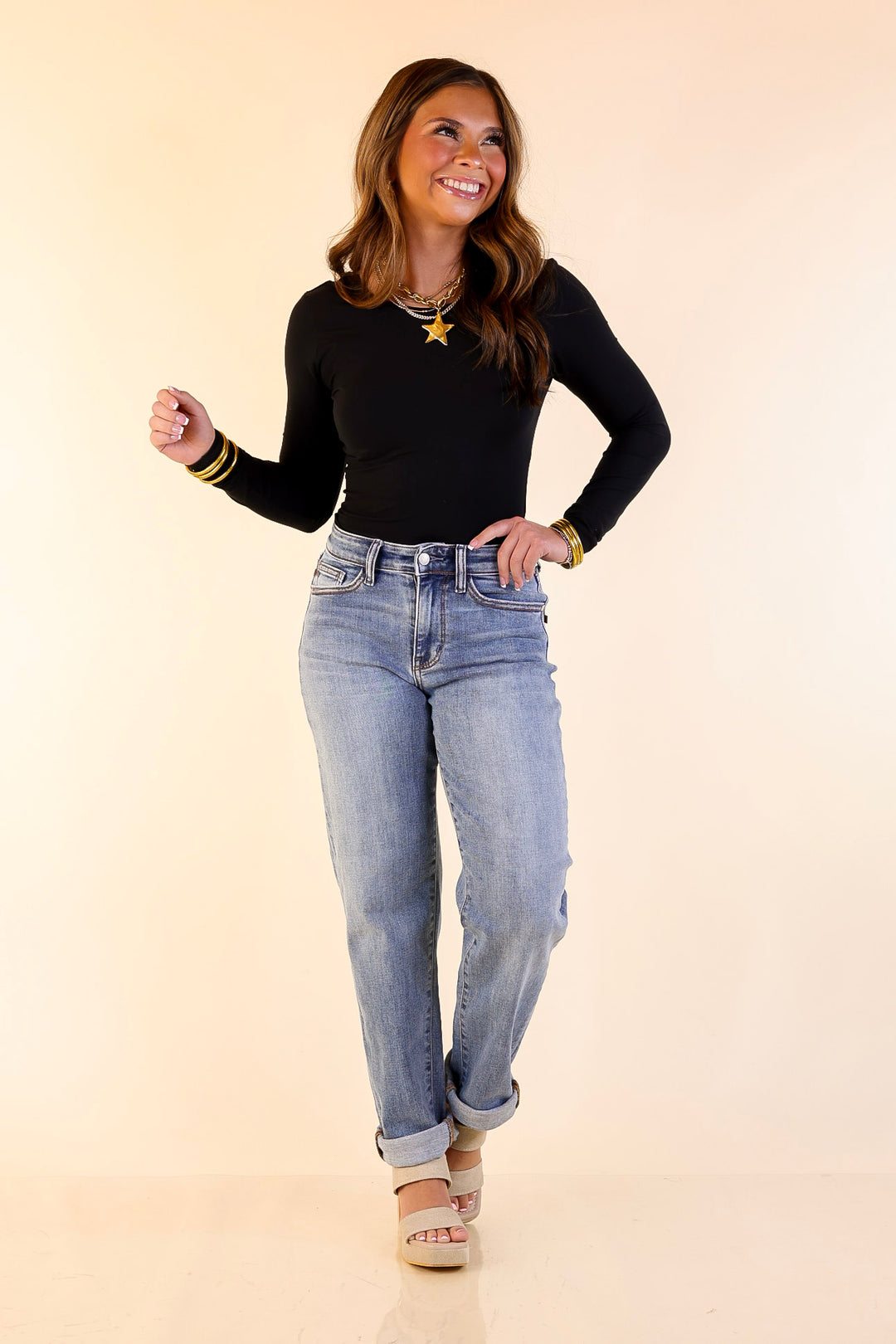 Judy Blue | Cool and Collected Boyfriend Denim Jeans in Medium Wash