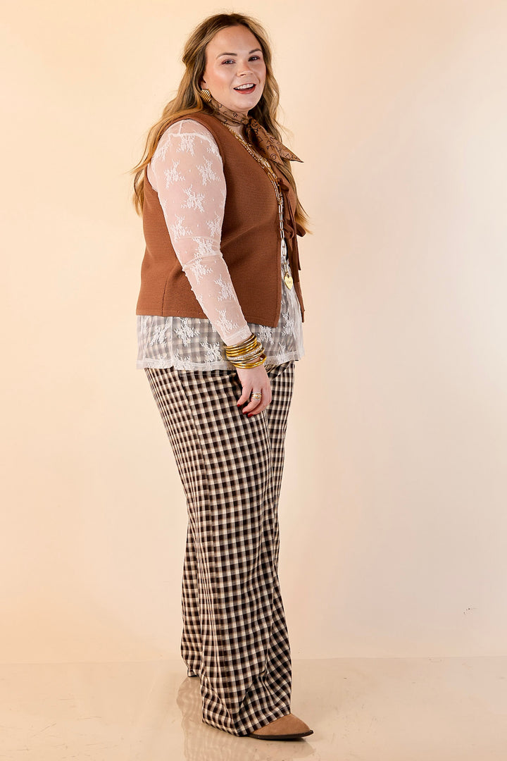 Pretty and Poised Floral Print Lace Top with Ruffle Peter Pan Collar in Ivory