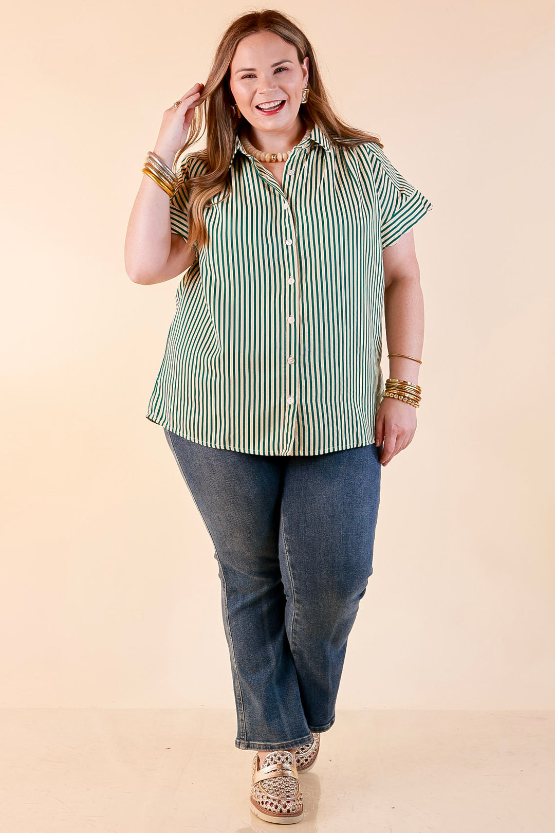 Closet Essential Striped Button Up Short Sleeve Collared Top in Green