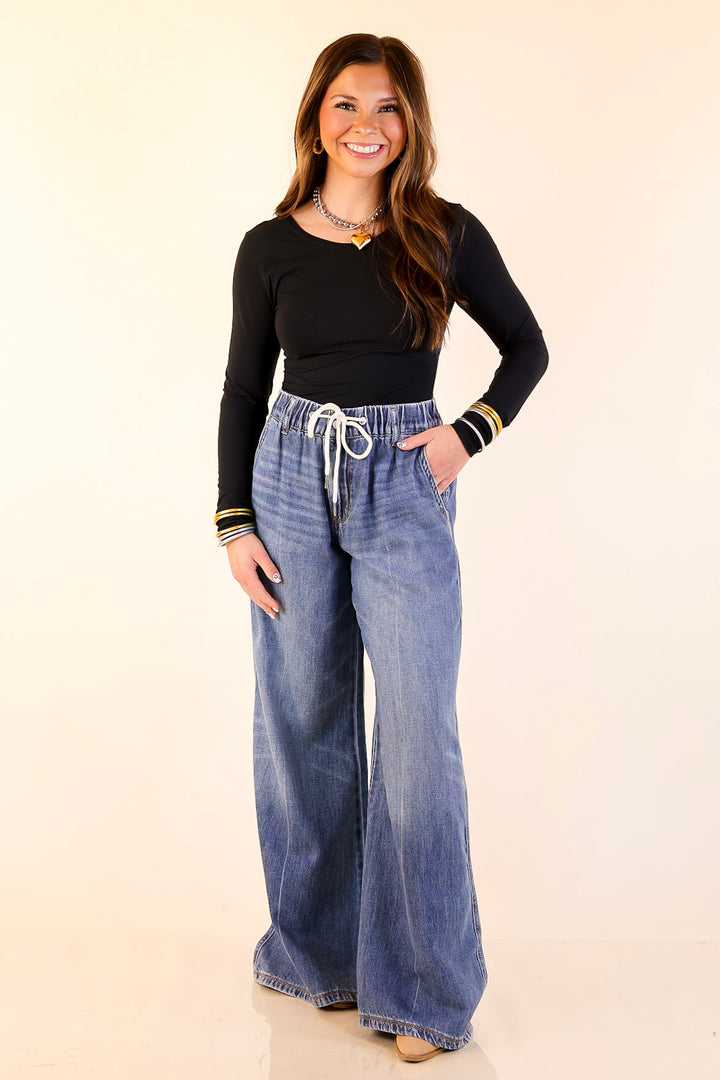 Judy Blue | Made to Move Wide Leg Palazzo Featherweight Elastic Waistband Jeans in Dark Wash