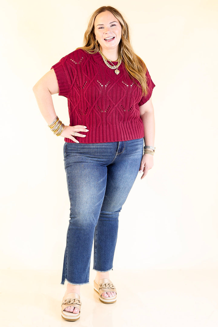 Knit to Last Cable Knit Short Sleeve Sweater Top in Maroon