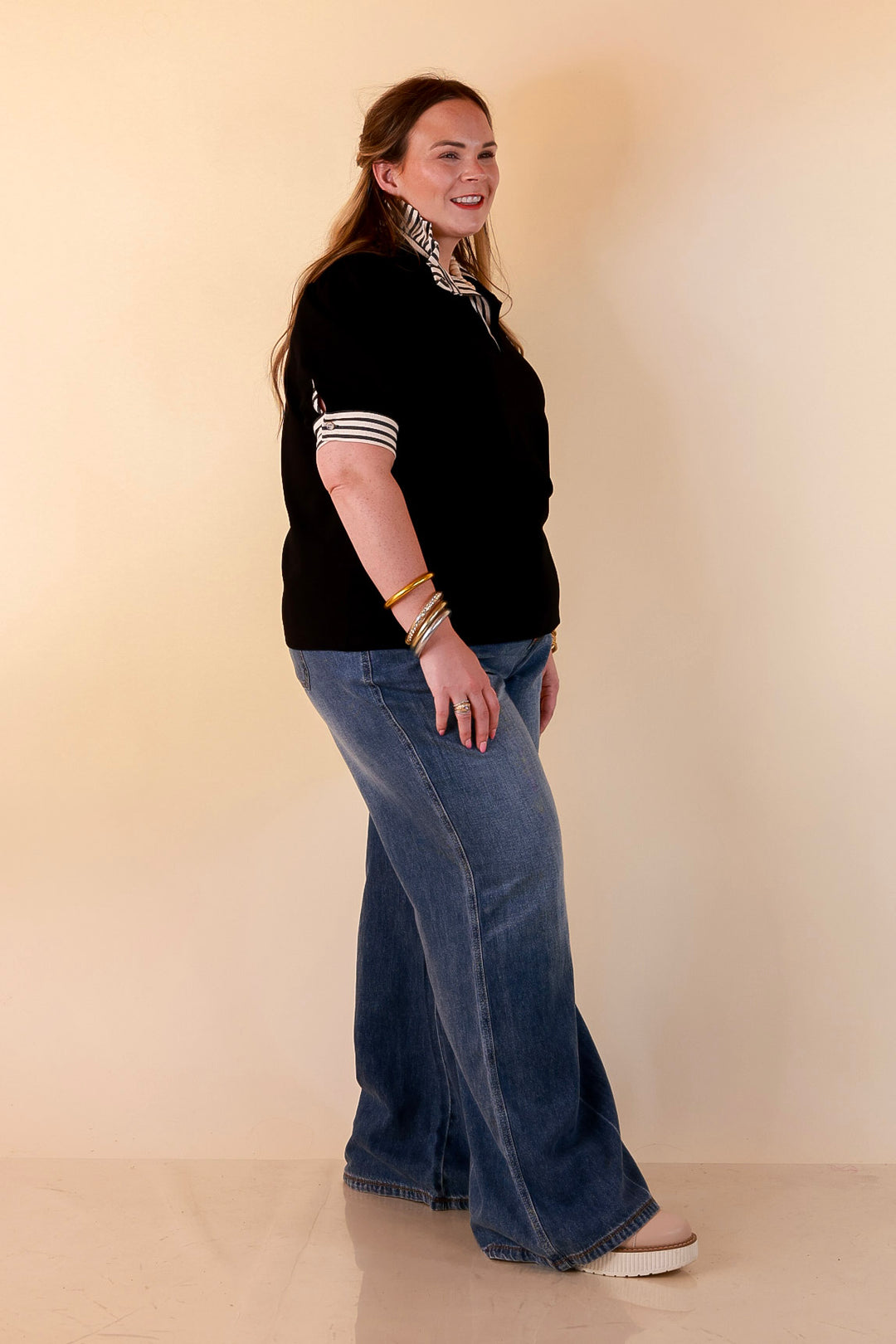 Refined Edge Short Puff Sleeve Top with Striped Collar in Black