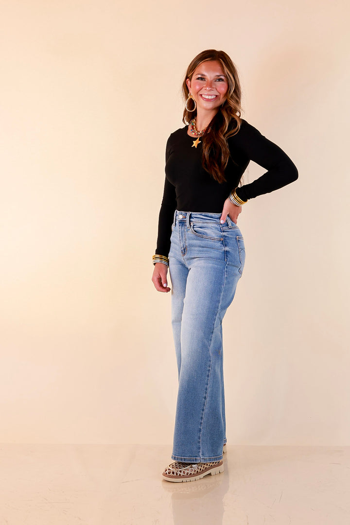 Judy Blue | Blue Skies Ahead Ankle Length Cropped Wide Leg Claudia Denim Jeans in Medium Blue Wash