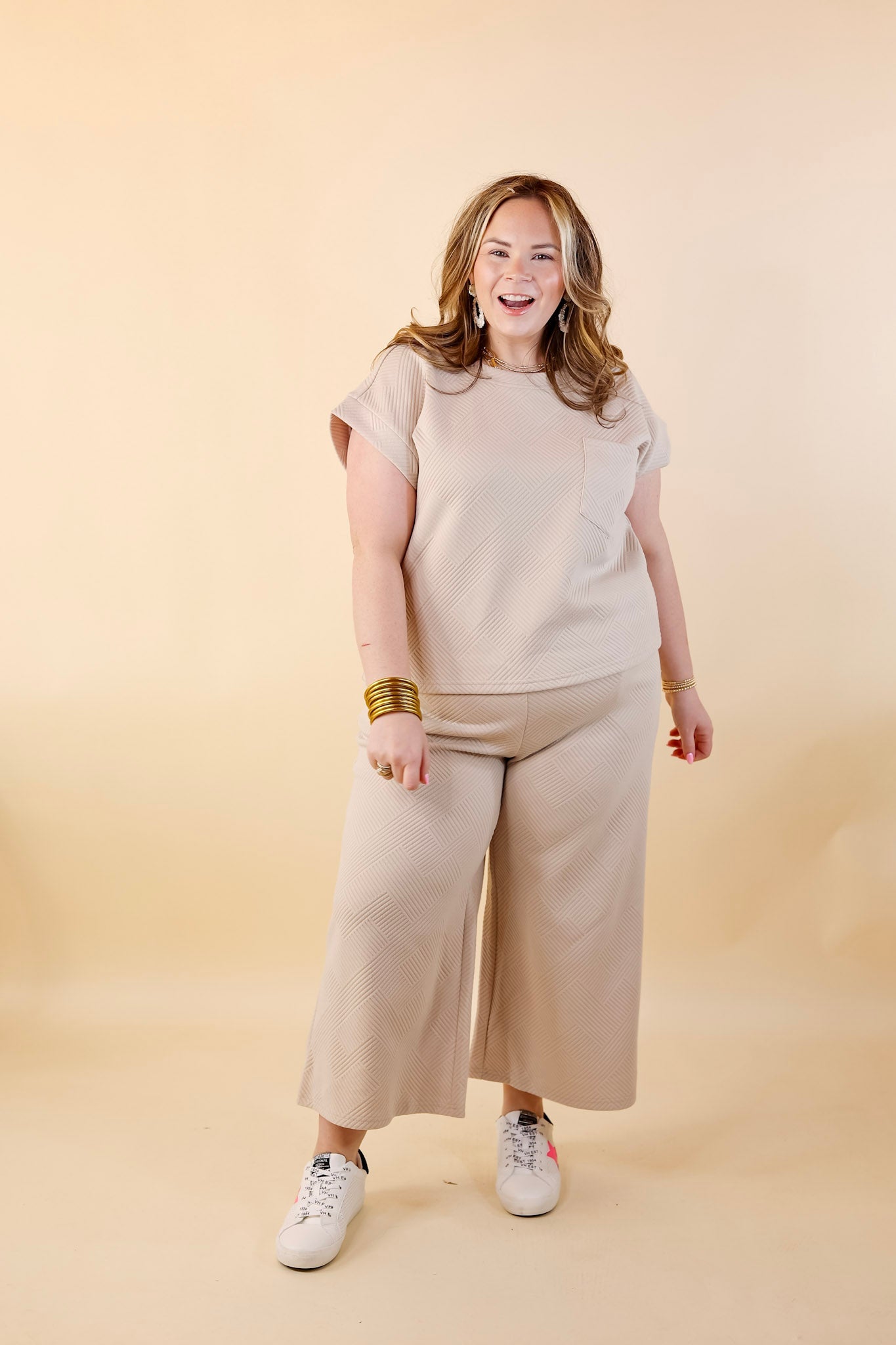Glamour on the Go Textured Top with Pocket in Cream - Giddy Up Glamour Boutique