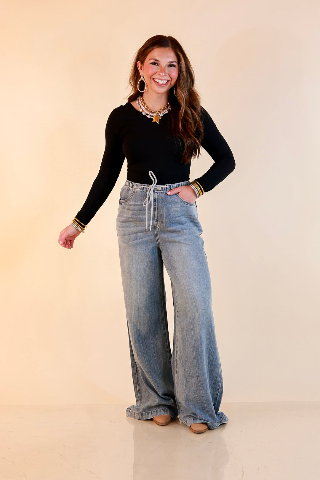 Judy Blue | Easy Does It Wide Leg Palazzo Featherweight Elastic Waistband Jeans in Medium Wash