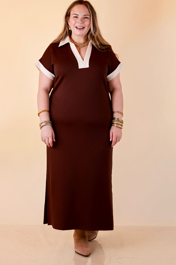 Park Avenue Solid Short Sleeve Knit Midi Dress with Ivory Trim in Chocolate Brown