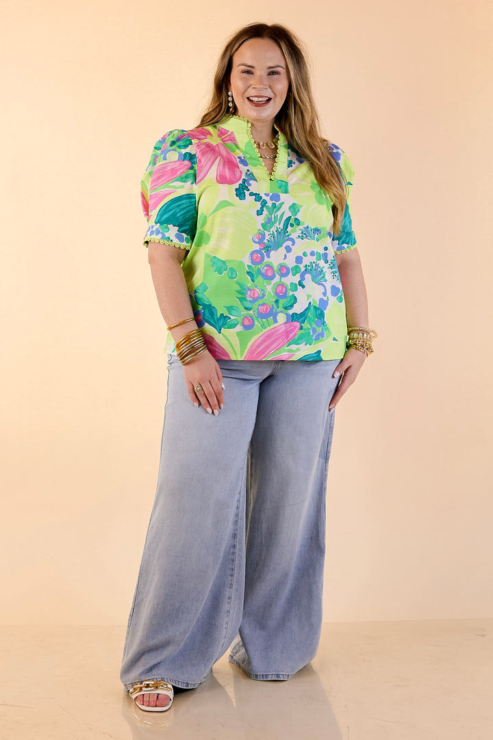 Spring Awakening Floral Print Puff Sleeve Top with Split Neckline in Green Multi