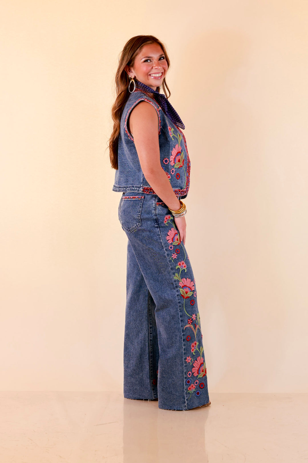 Artfully Yours Straight Leg Raw Hem Embroidered Denim Jeans in Medium Wash