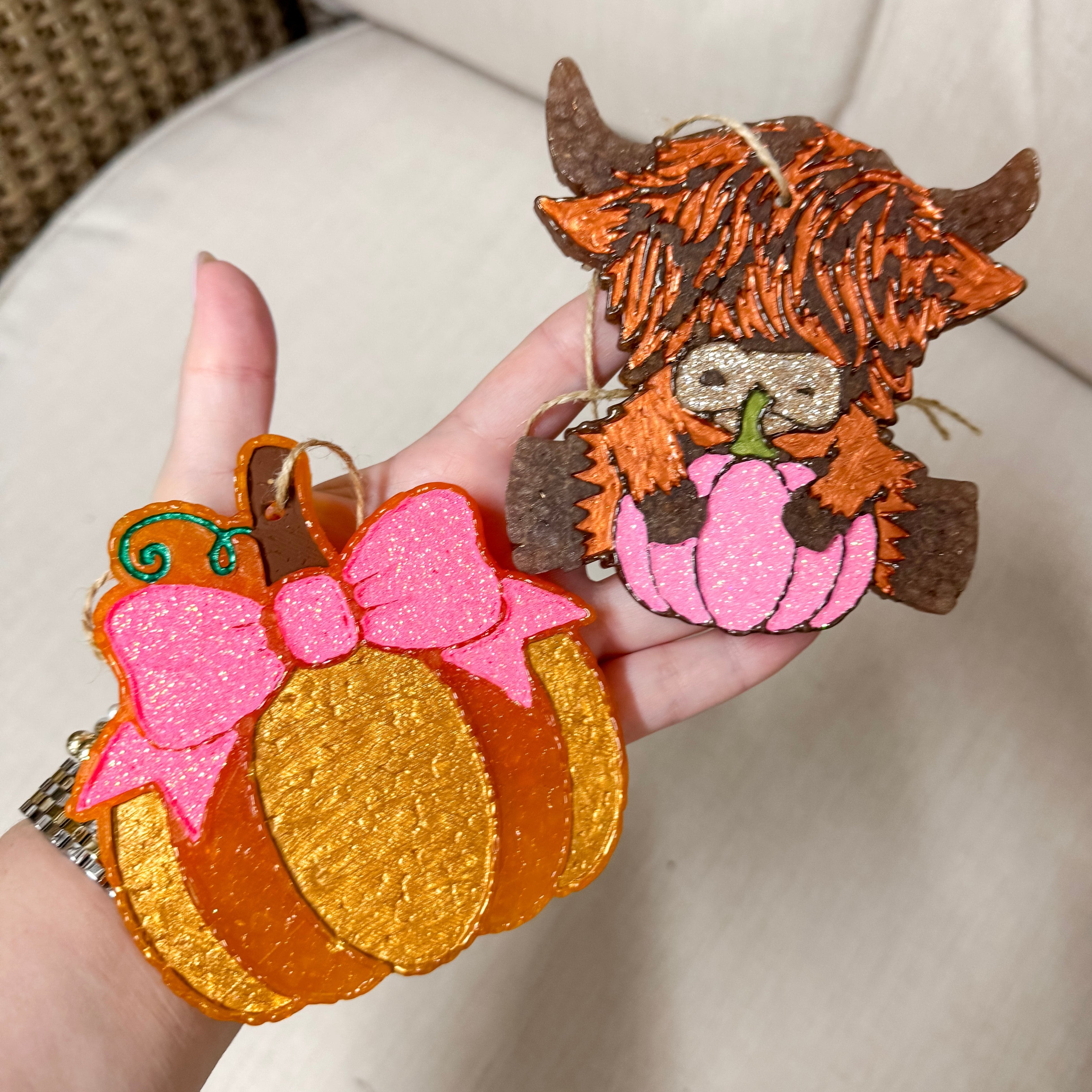 Sparkle & Spice Pumpkin with Pink Bow Car Freshie in Various Scents