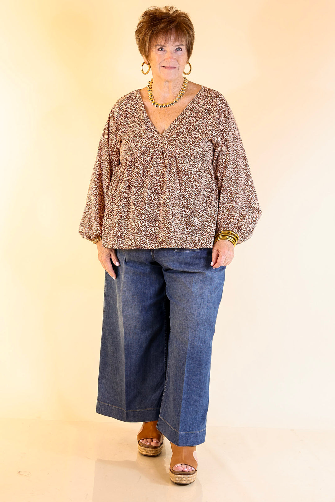 Really Dreamy Small Leopard Print Babydoll Top with Long Sleeves in Brown