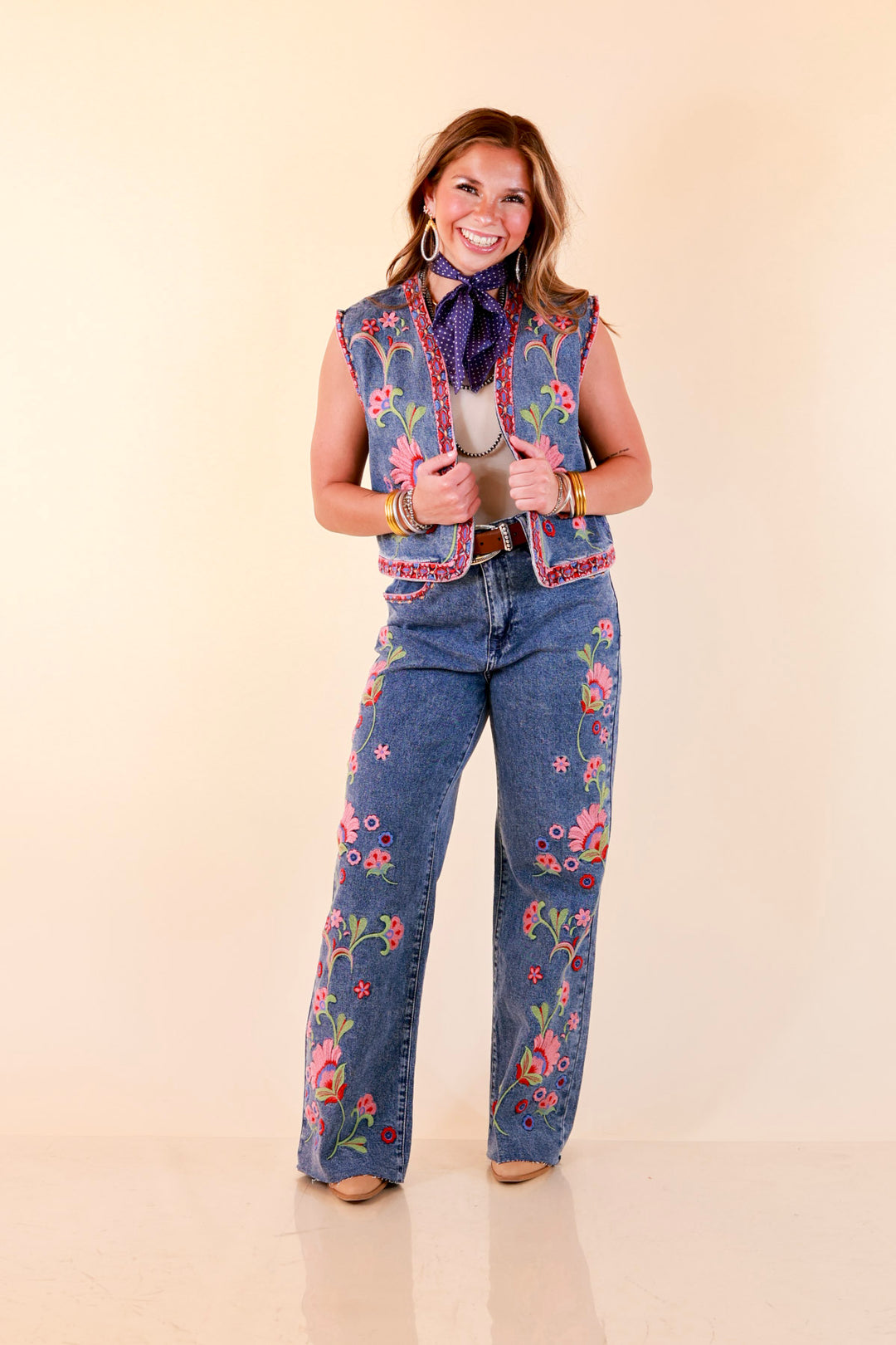 Artfully Yours Straight Leg Raw Hem Embroidered Denim Jeans in Medium Wash