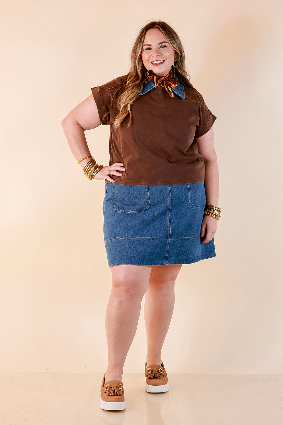 Easy Chic Mineral Washed Short Sleeve Cropped Tee in Chocolate Brown