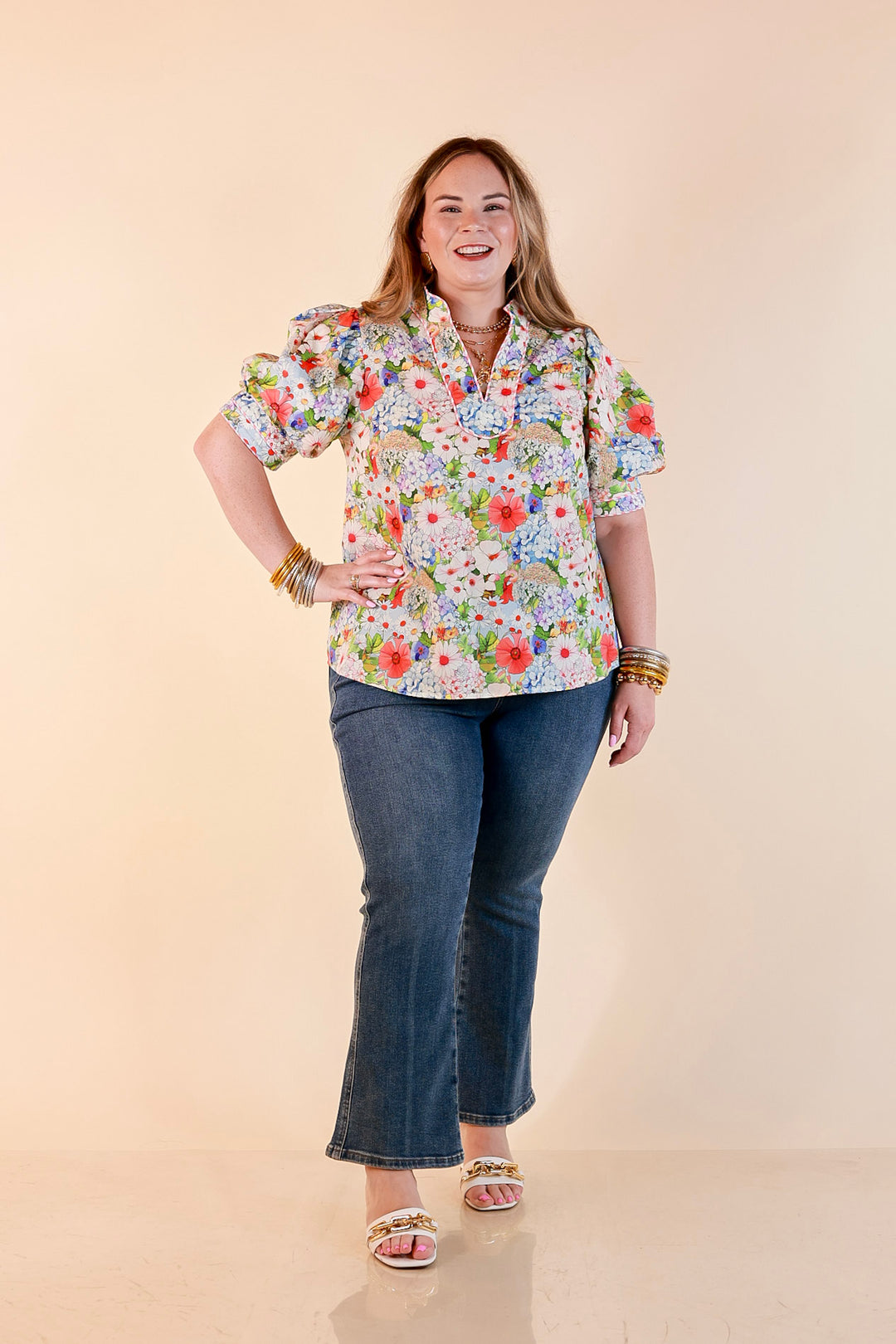 Commanding Style V Neck Floral Print Top with Short Balloon Puff Sleeves in Light Blue