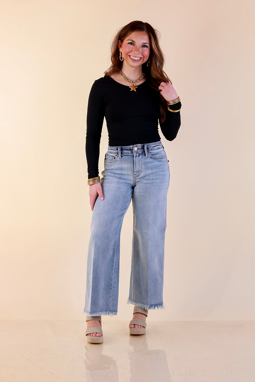 Judy Blue | Lighten the Mood Release Hem Cropped Wide Leg Jeans in Light Wash