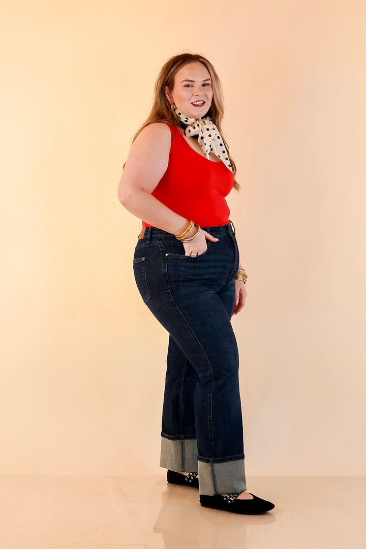 The Everyday Tank Scoop Neck Sleeveless Seamless Crop Tank Top with Built in Bra in Red