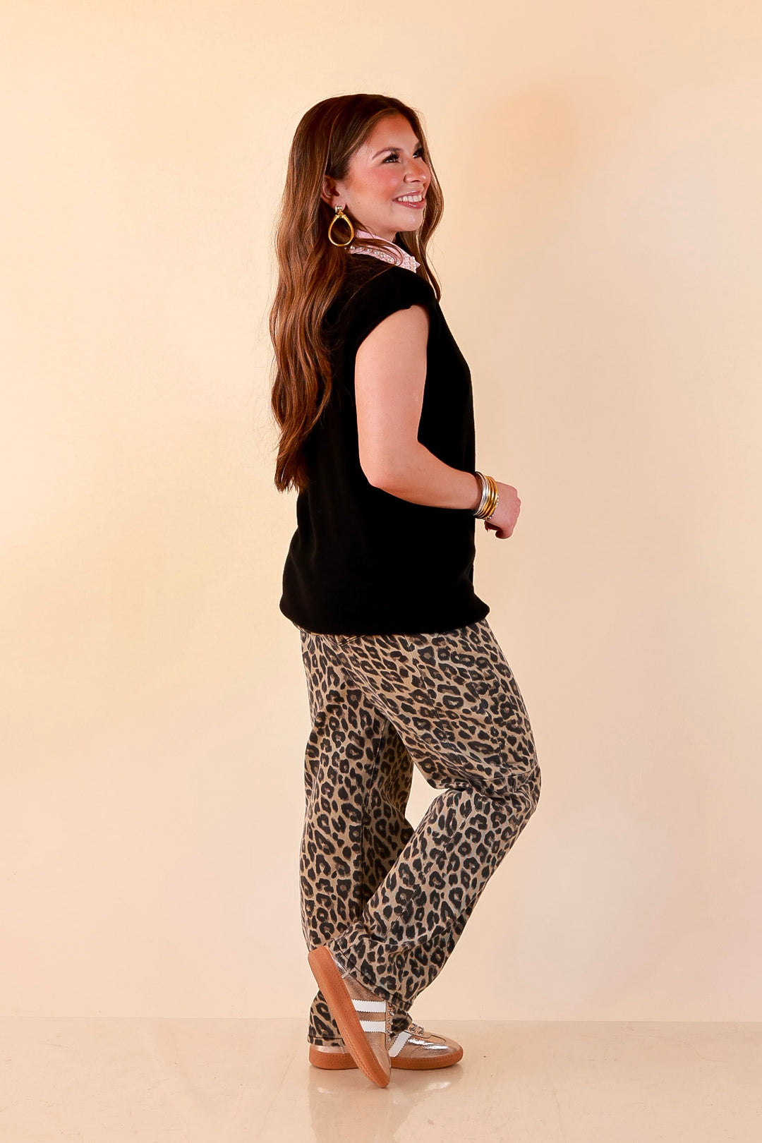 Always a Favorite Crew Neck Front Seam Sweater Knit Top in Black