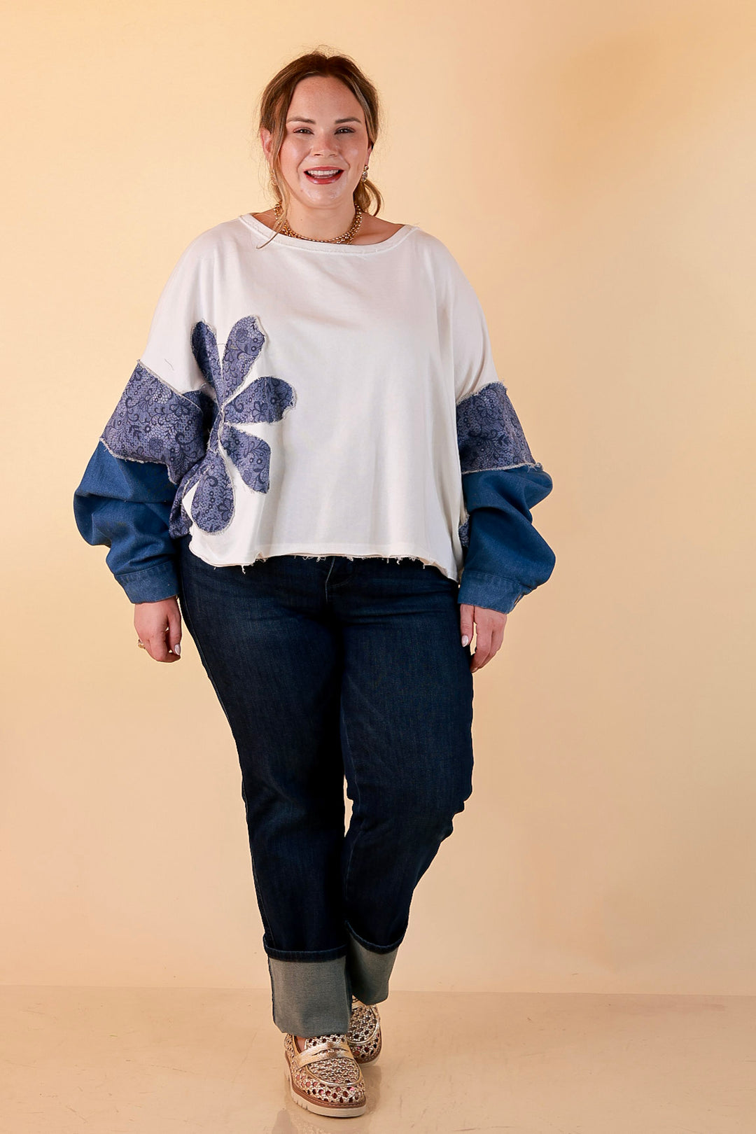 Blooming Details Oversized Floral Appliqué Contrast Sleeve Raw Hem Top in Ivory and Denim Blue