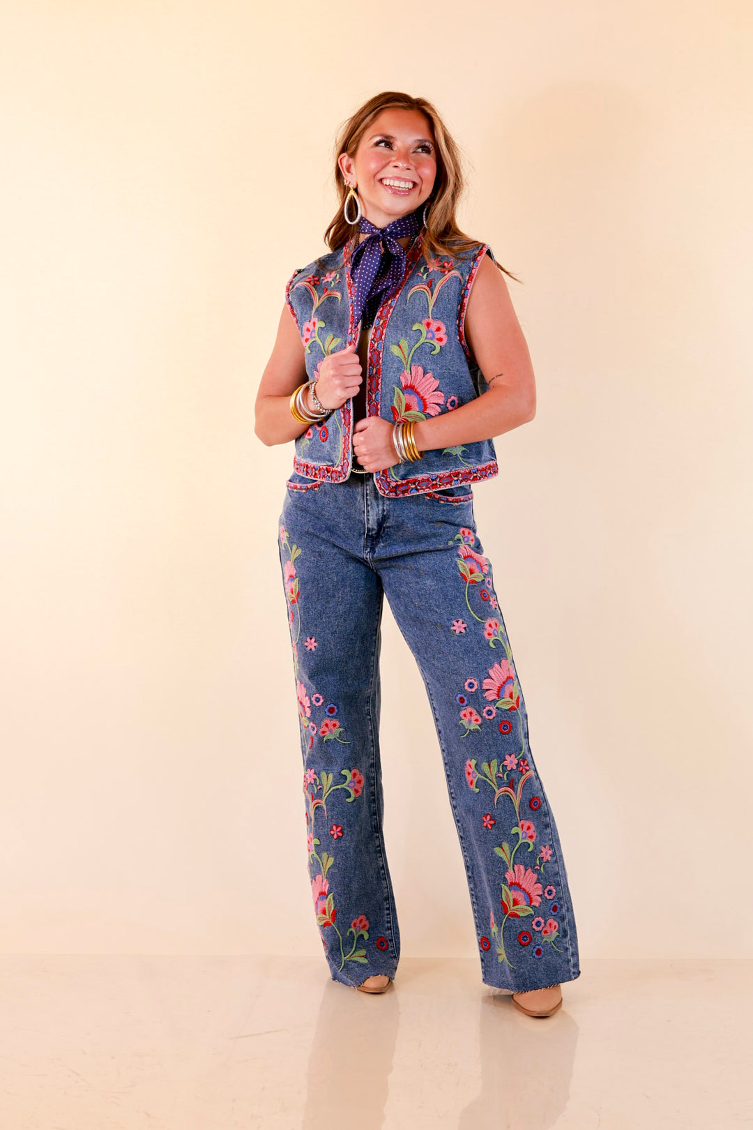 Artfully Yours Straight Leg Raw Hem Embroidered Denim Jeans in Medium Wash