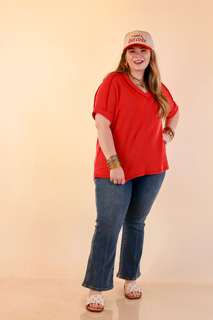 Daily Perfection V Neck Short Sleeve Ribbed Top in Red
