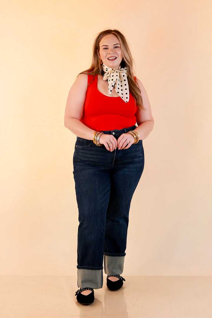The Everyday Tank Scoop Neck Sleeveless Seamless Crop Tank Top with Built in Bra in Red